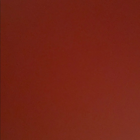 Meet your Posher, Sierra - Picture 1 of 1